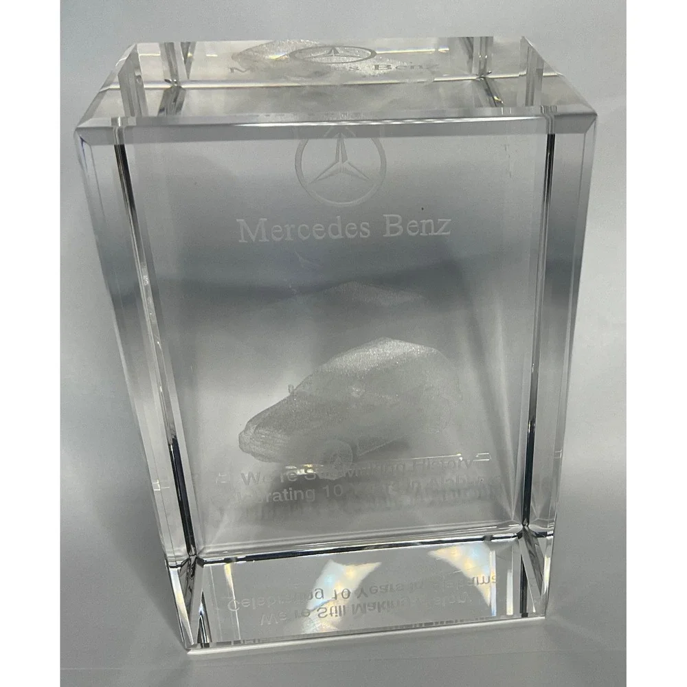 MERCEDES BENZ 3D PAPERWEIGHT CRYSTAL GLASS LASER ETCHED 10 YEAR ALABAMA HISTORY